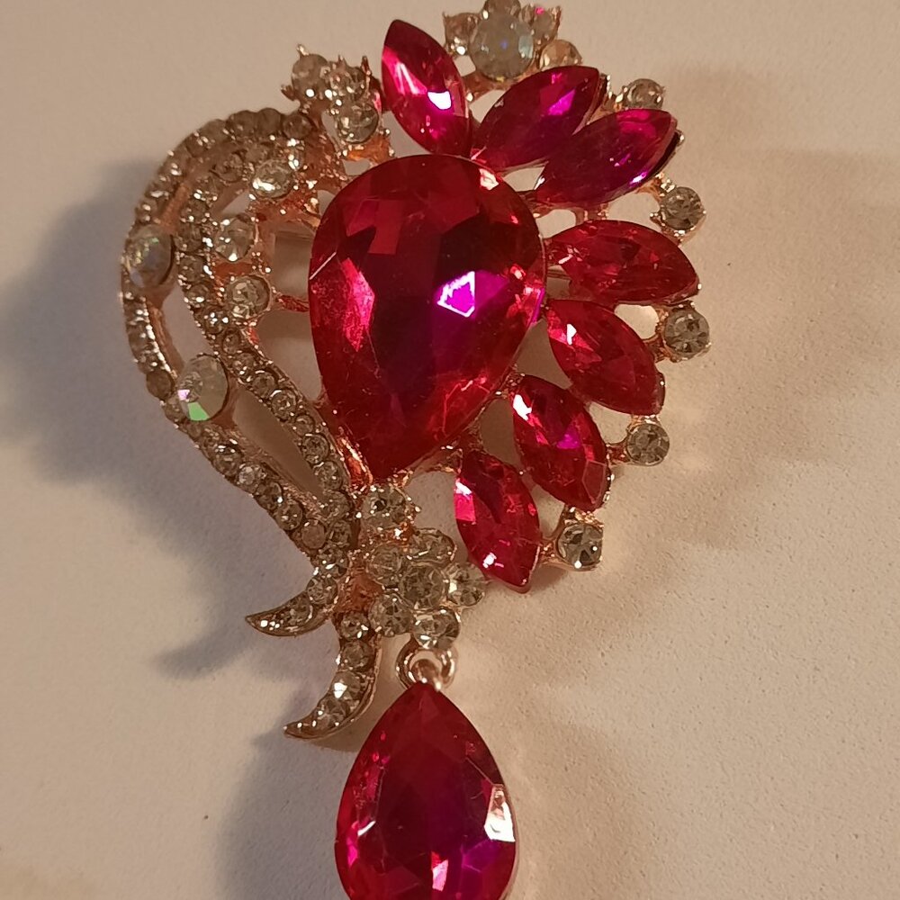Brand New Vintage Crystal Brooch Pins Costume Jewelry
